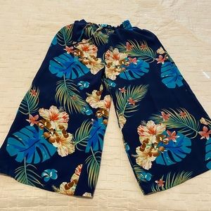 Flower/Hawaiian theme pant set